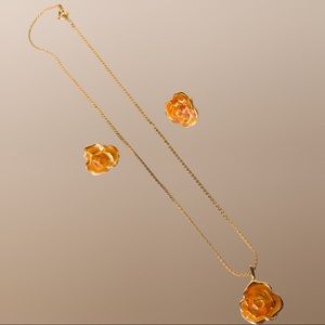 Peachy Orange Enameled Rose Necklace & Earring Set, 15 Inch Goldtone Chain